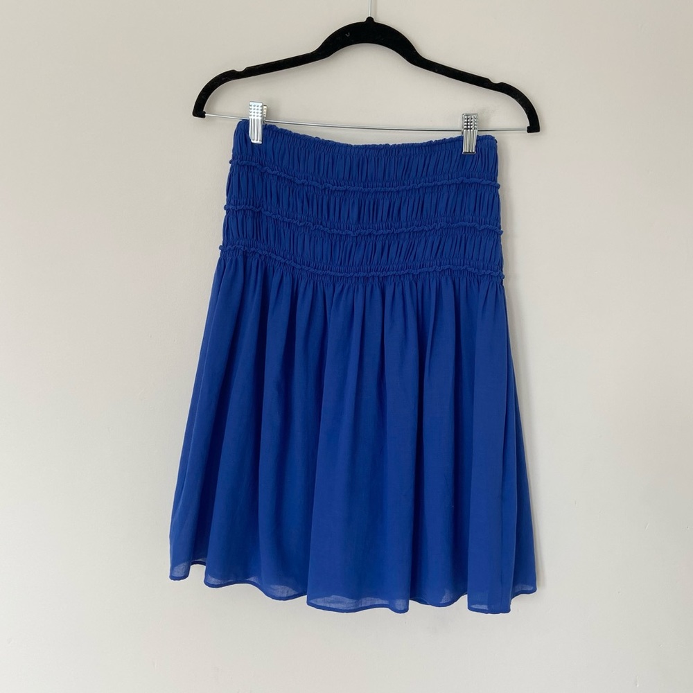 Akris Punto Pleated Knee Length Smocked Waist Skirt in Royal Blue sz 4
